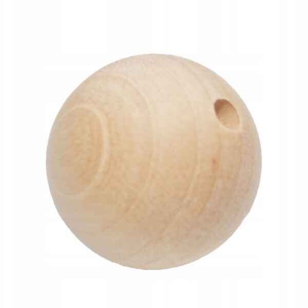 drewniana kulka z otworem
